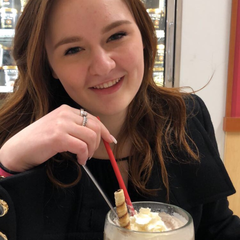 Meet your Posher, Gina